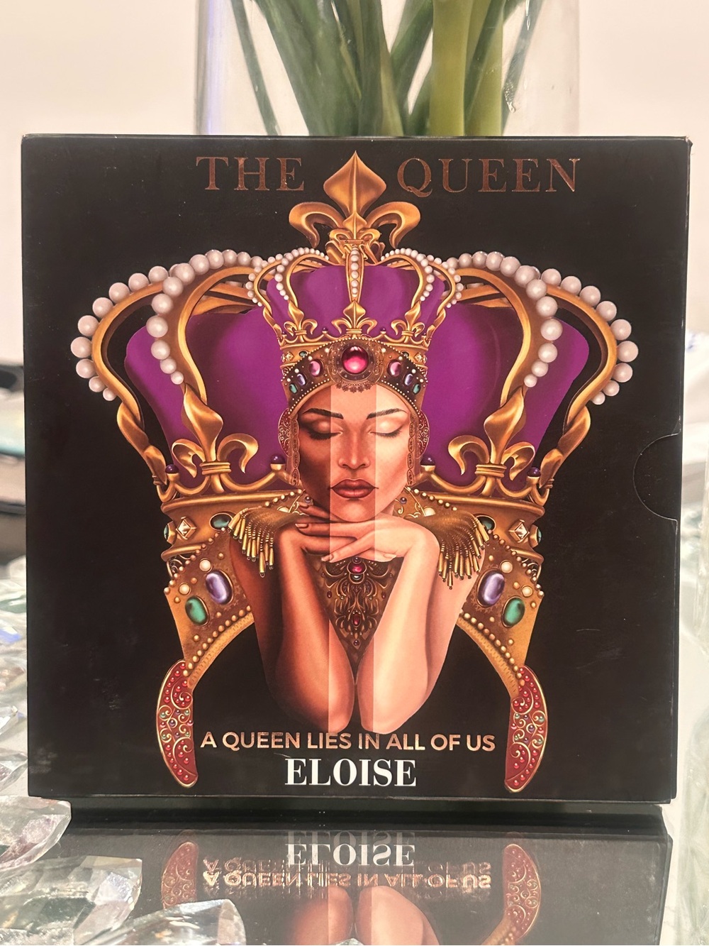 NEW Eloise Beauty THE QUEEN Eyeshadow Palette 20 Shade Pigmented Luxury NIB HOT